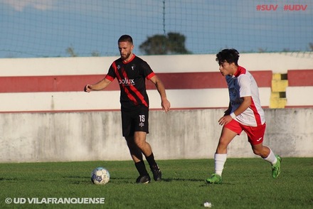 Vilafranquense 1-0 Alenquer e Benfica